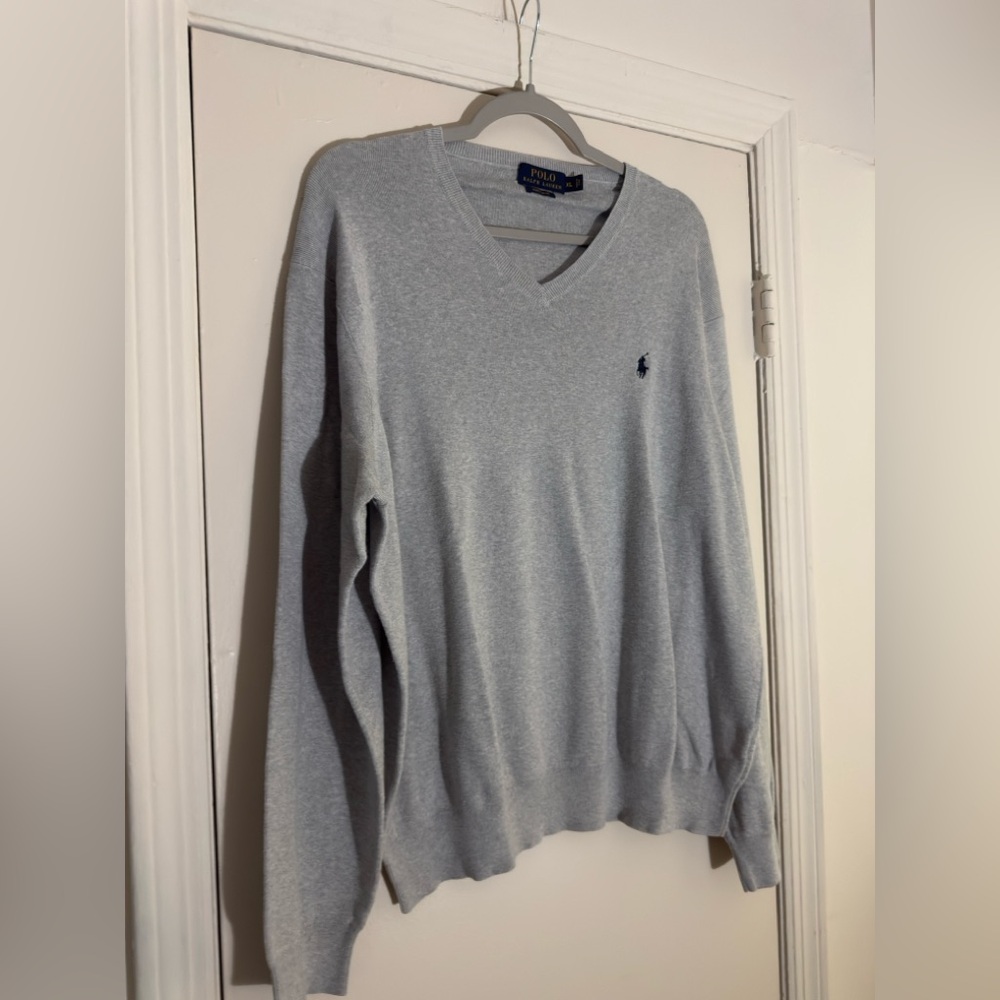 Polo by Ralph Lauren Men's Light Gray V-Neck Sweater